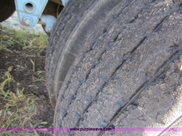 image for item D5610 1980 Bocats 40' chain floor open top trailer