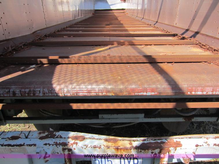 image for item D5610 1980 Bocats 40' chain floor open top trailer