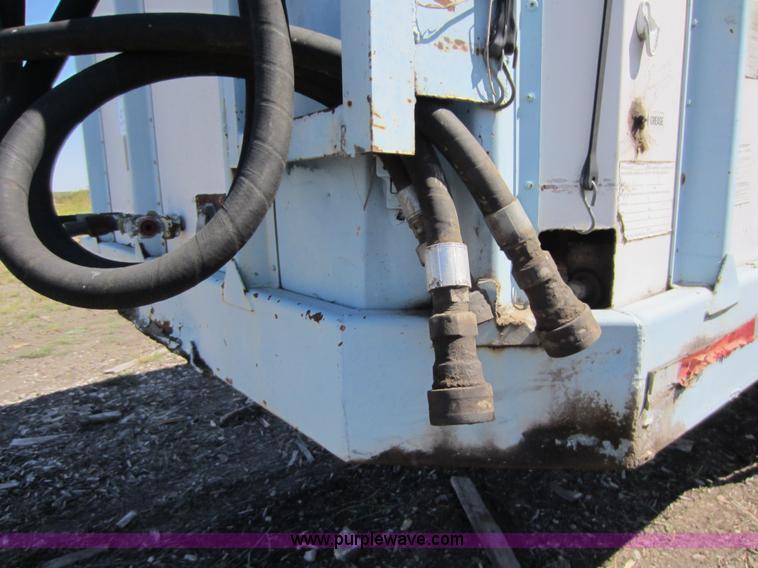 image for item D5610 1980 Bocats 40' chain floor open top trailer