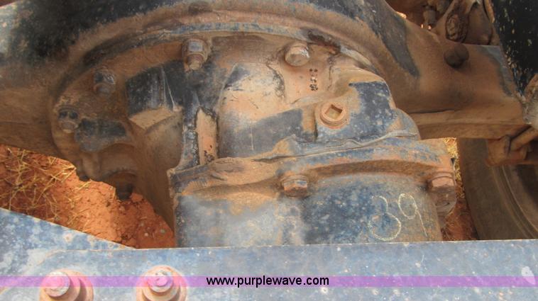 image for item F3018 1994 Freightliner FLD112 semi truck