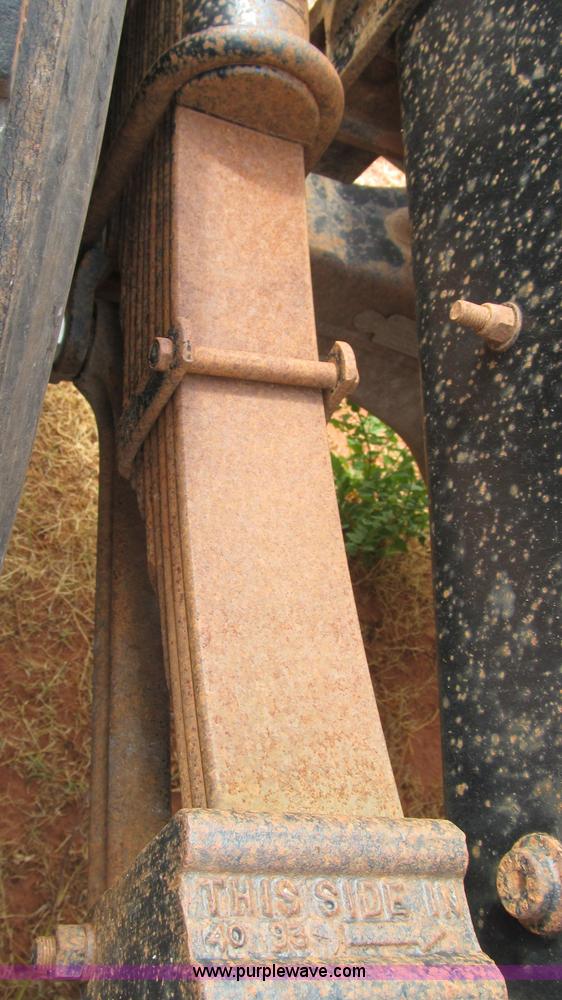 image for item F3018 1994 Freightliner FLD112 semi truck