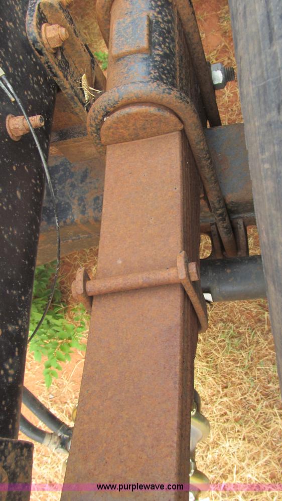 image for item F3018 1994 Freightliner FLD112 semi truck