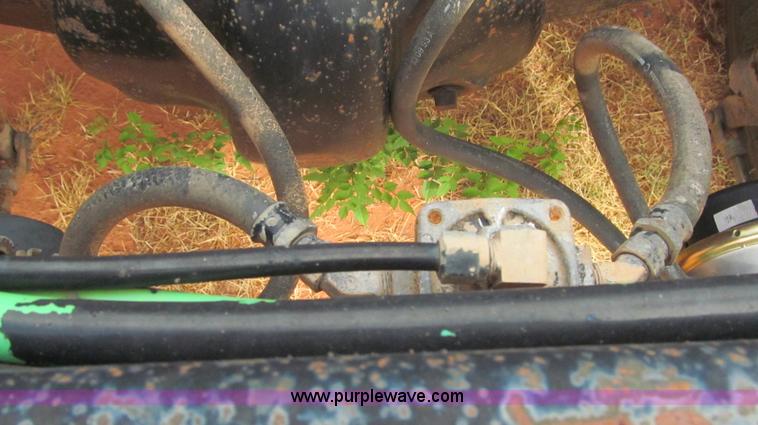 image for item F3018 1994 Freightliner FLD112 semi truck