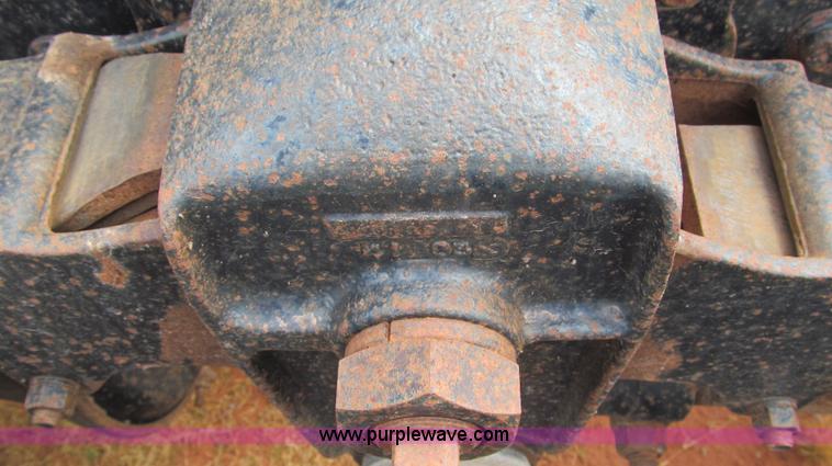 image for item F3018 1994 Freightliner FLD112 semi truck