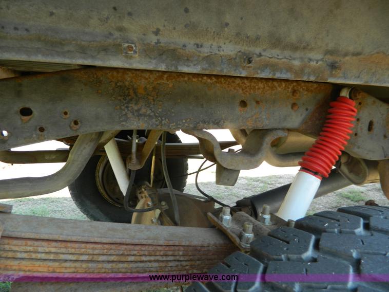 image for item B3865 1984 Chevrolet K20 pickup truck