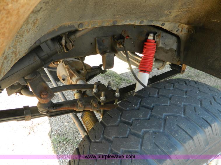 image for item B3865 1984 Chevrolet K20 pickup truck