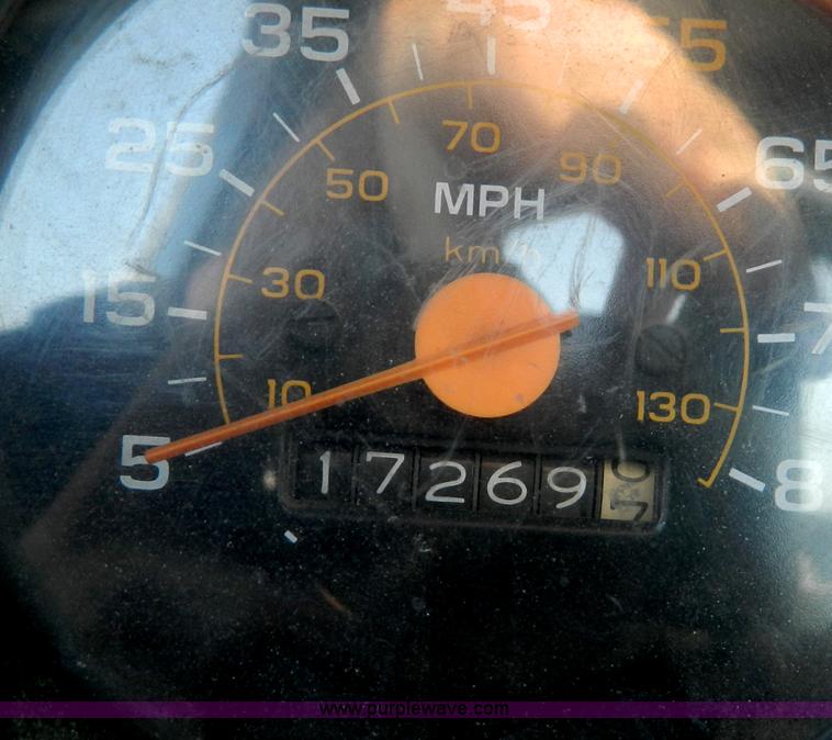 image for item B3865 1984 Chevrolet K20 pickup truck