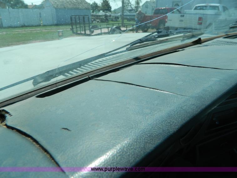 image for item B3865 1984 Chevrolet K20 pickup truck