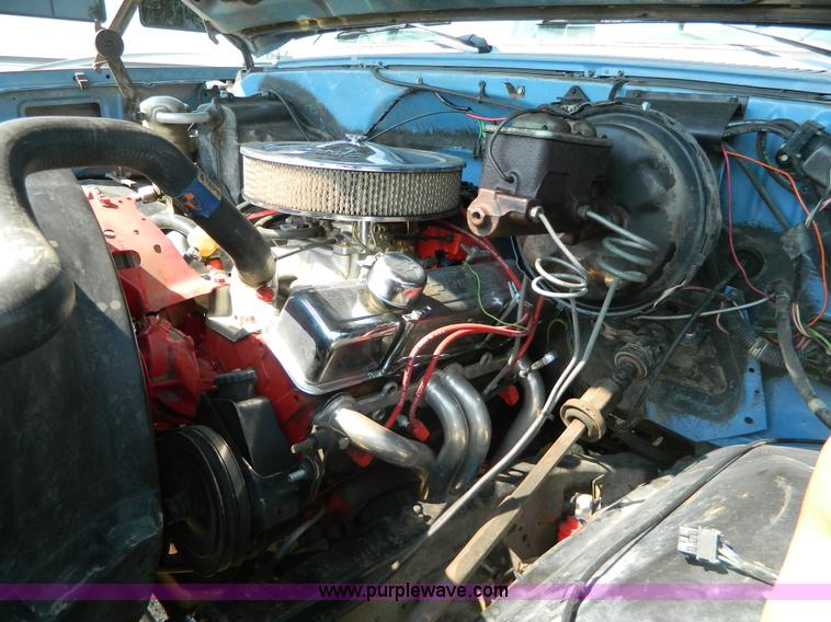 image for item B3865 1984 Chevrolet K20 pickup truck