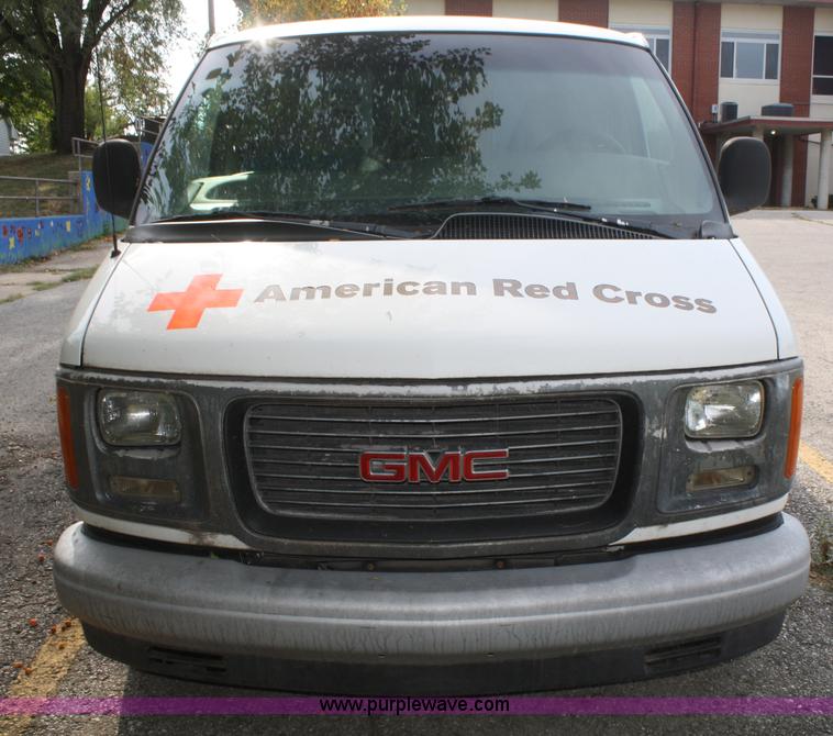 image for item B6921 2000 GMC cargo van