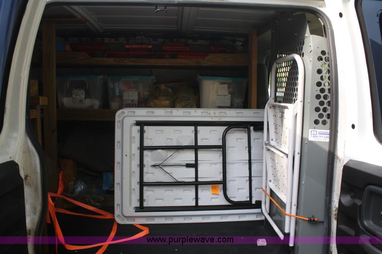 image for item B6921 2000 GMC cargo van