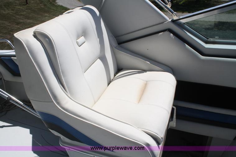 image for item B6922 1986 Wellcraft ST Tropaz boat