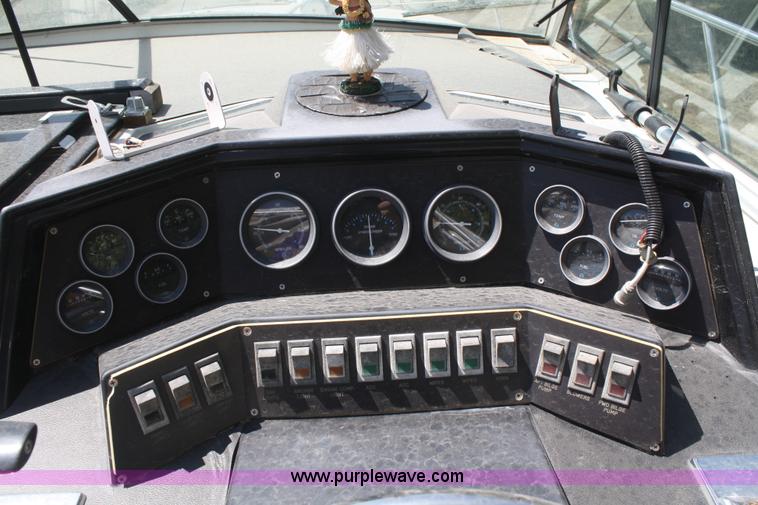 image for item B6922 1986 Wellcraft ST Tropaz boat