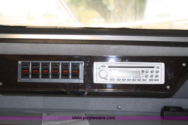 image for item B6922 1986 Wellcraft ST Tropaz boat