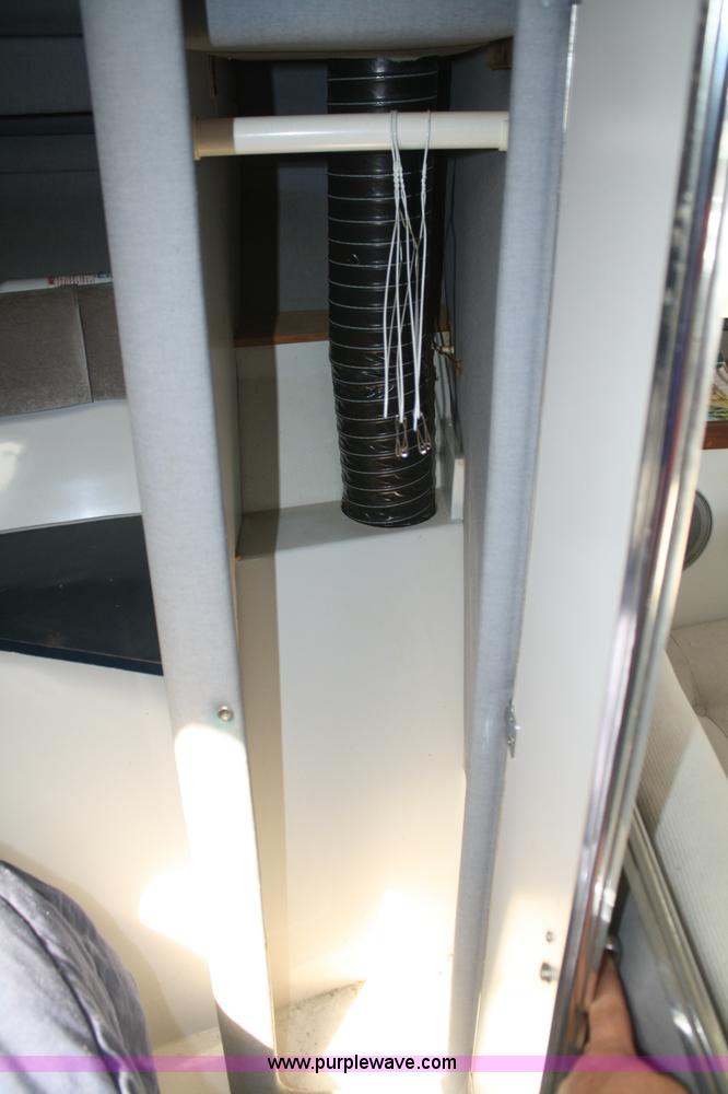 image for item B6922 1986 Wellcraft ST Tropaz boat