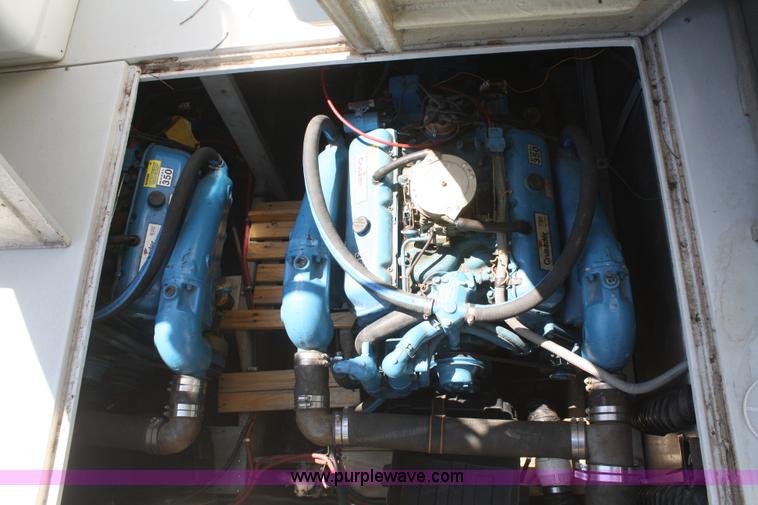 image for item B6922 1986 Wellcraft ST Tropaz boat