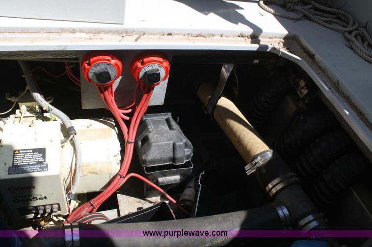 image for item B6922 1986 Wellcraft ST Tropaz boat