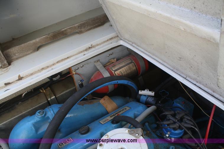 image for item B6922 1986 Wellcraft ST Tropaz boat