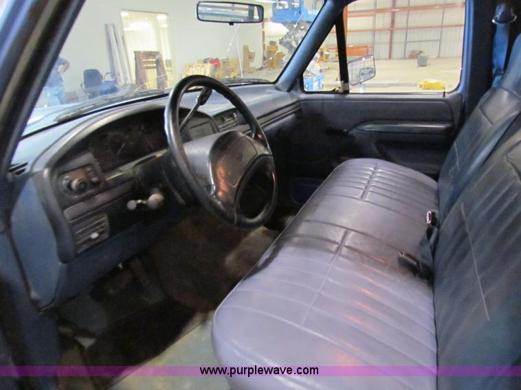 image for item B7471 1996 Ford F250 XL SuperCab pickup truck