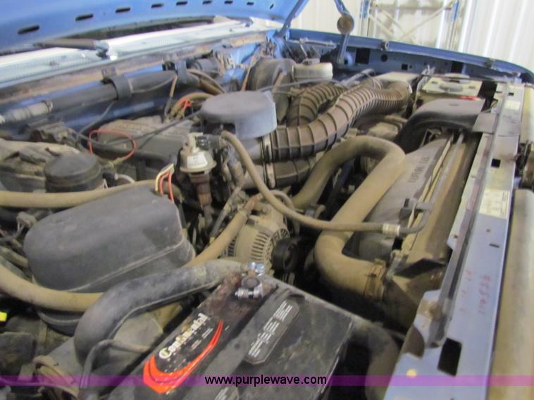 image for item B7471 1996 Ford F250 XL SuperCab pickup truck