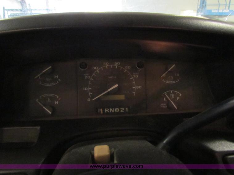 image for item B7472 1997 Ford F250 Heavy Duty SuperCab pickup truck