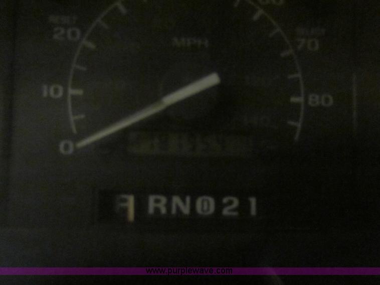 image for item B7472 1997 Ford F250 Heavy Duty SuperCab pickup truck