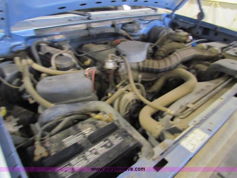 image for item B7472 1997 Ford F250 Heavy Duty SuperCab pickup truck