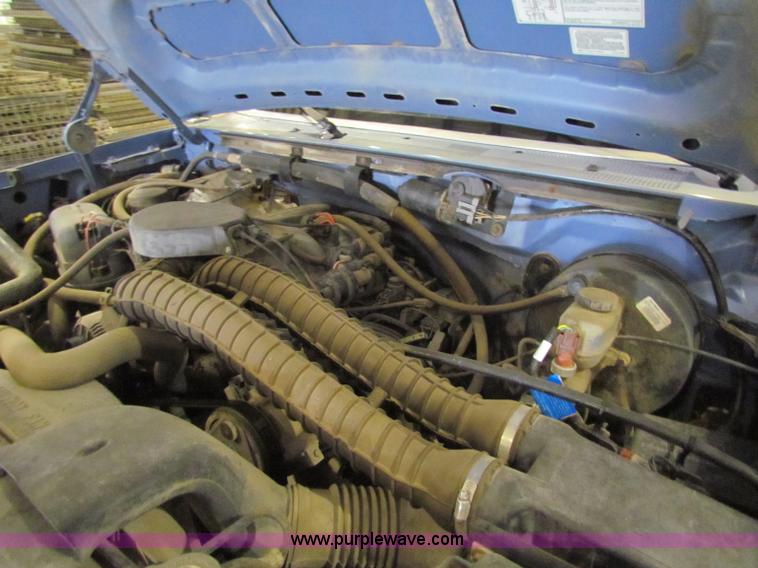 image for item B7472 1997 Ford F250 Heavy Duty SuperCab pickup truck