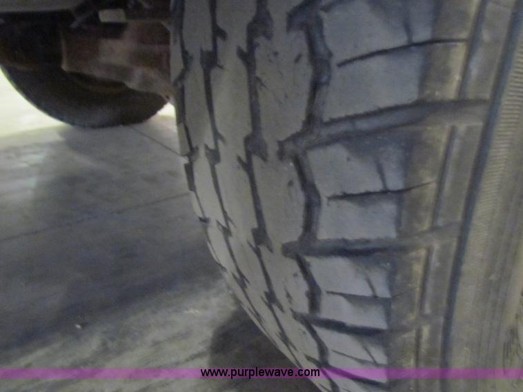 image for item B7472 1997 Ford F250 Heavy Duty SuperCab pickup truck