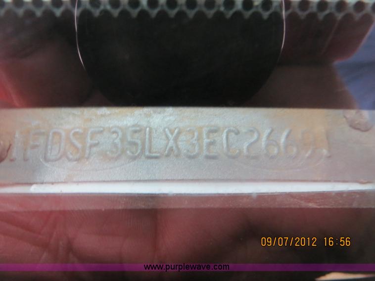 image for item B7474 2003 Ford F350 XL Super Duty flatbed pickup truck