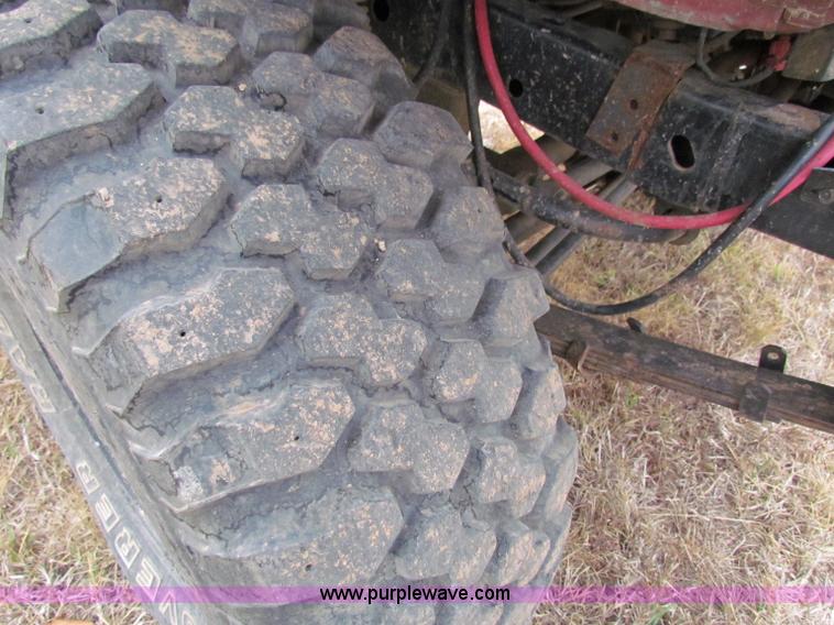 image for item B7475 1987 Jeep Wrangler Laredo SUV