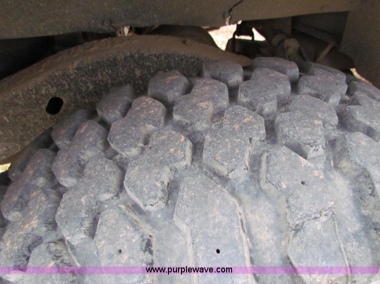 image for item B7475 1987 Jeep Wrangler Laredo SUV