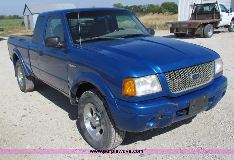 image for item B7495 2001 Ford Ranger Edge SuperCab pickup truck