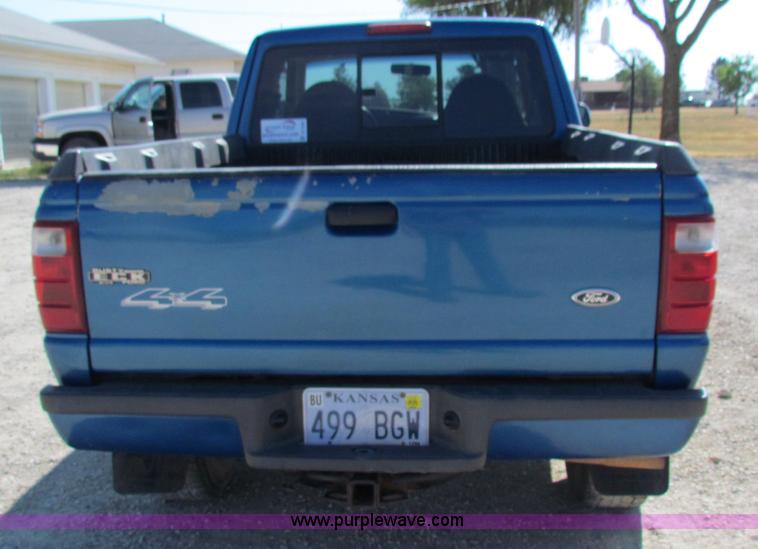 image for item B7495 2001 Ford Ranger Edge SuperCab pickup truck