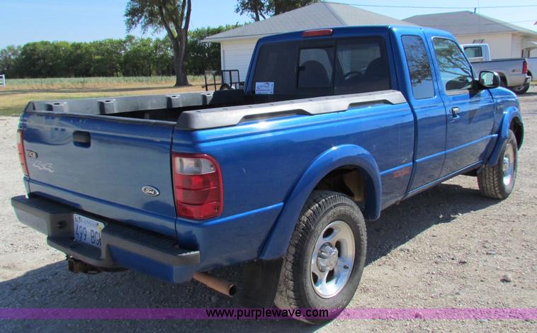 image for item B7495 2001 Ford Ranger Edge SuperCab pickup truck