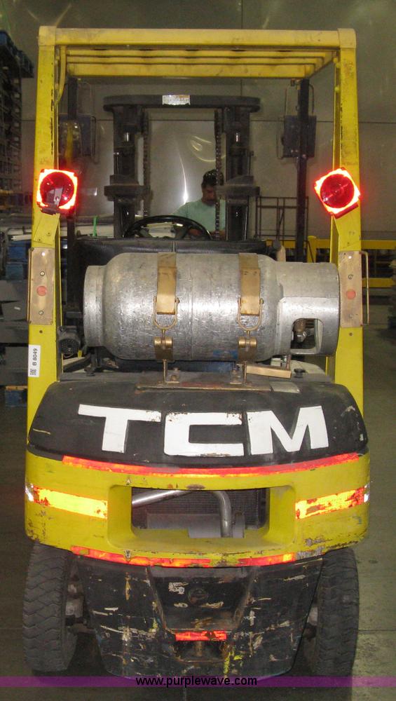 image for item B8049 TCM FG15 forklift