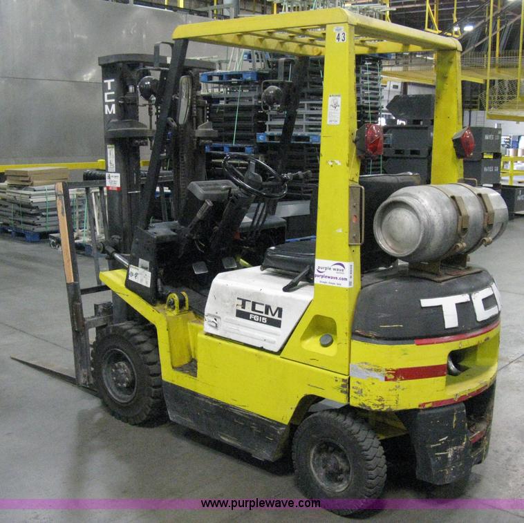 image for item B8049 TCM FG15 forklift