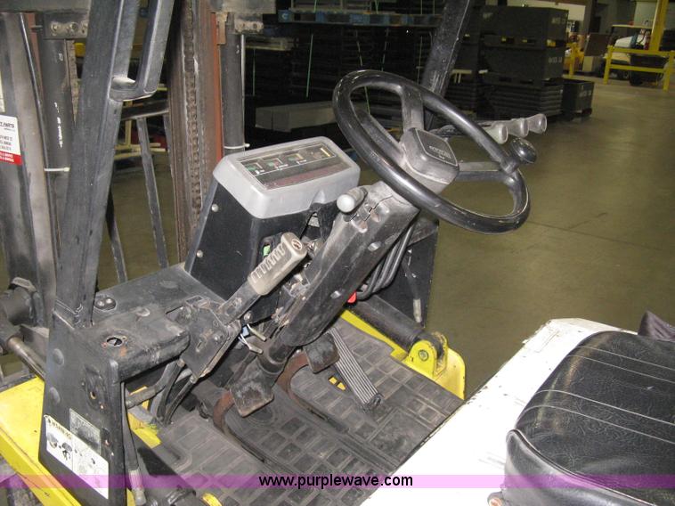 image for item B8049 TCM FG15 forklift