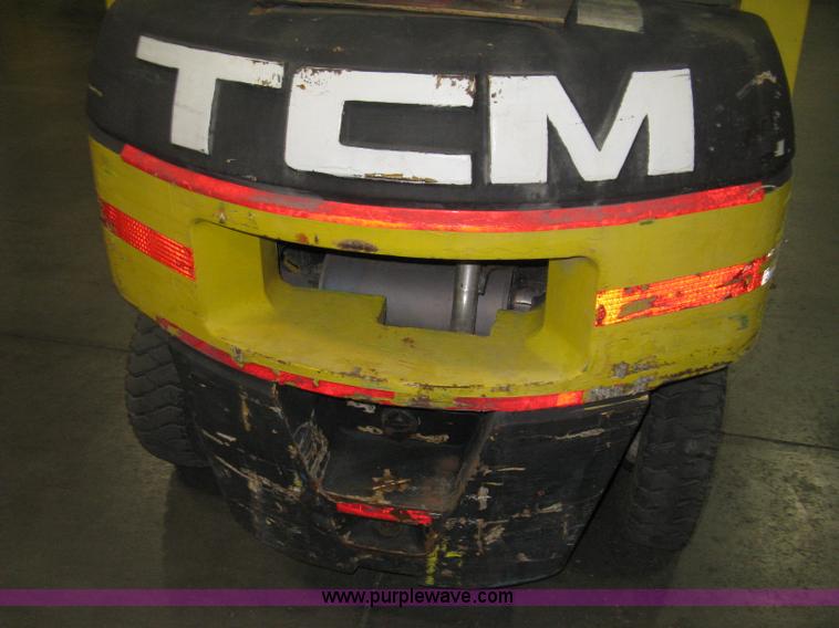 image for item B8049 TCM FG15 forklift