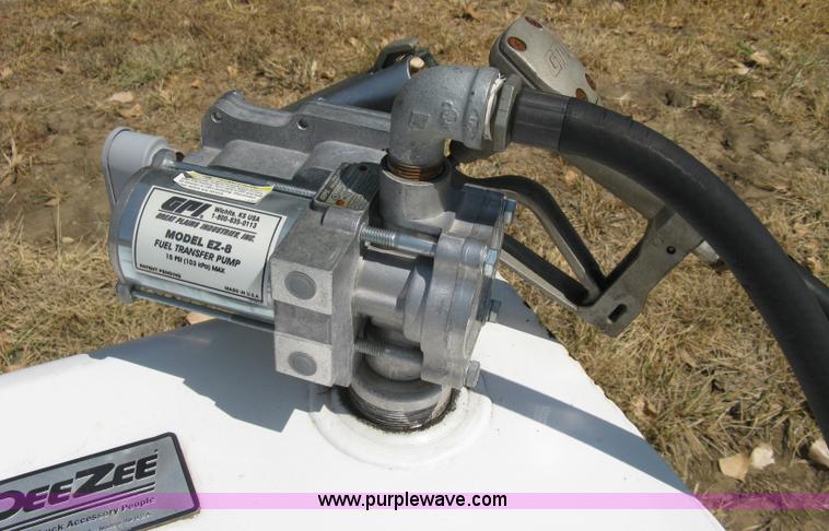 image for item B8056 Dee Zee 110 gallon diesel fuel transfer tank