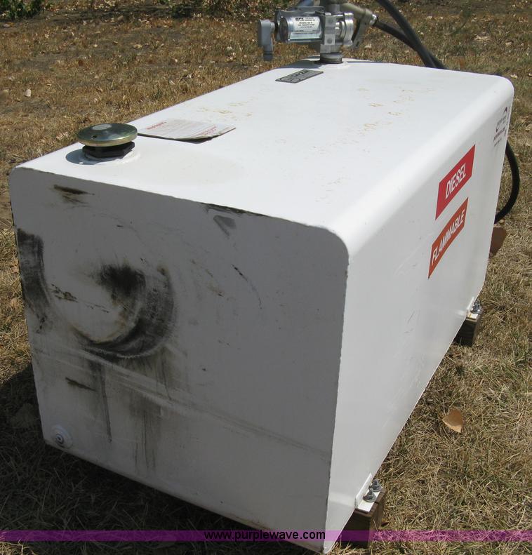 image for item B8056 Dee Zee 110 gallon diesel fuel transfer tank