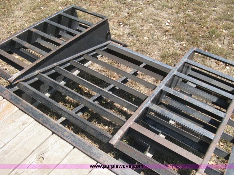 image for item B8061 2001 Legend dual tandem axle gooseneck trailer