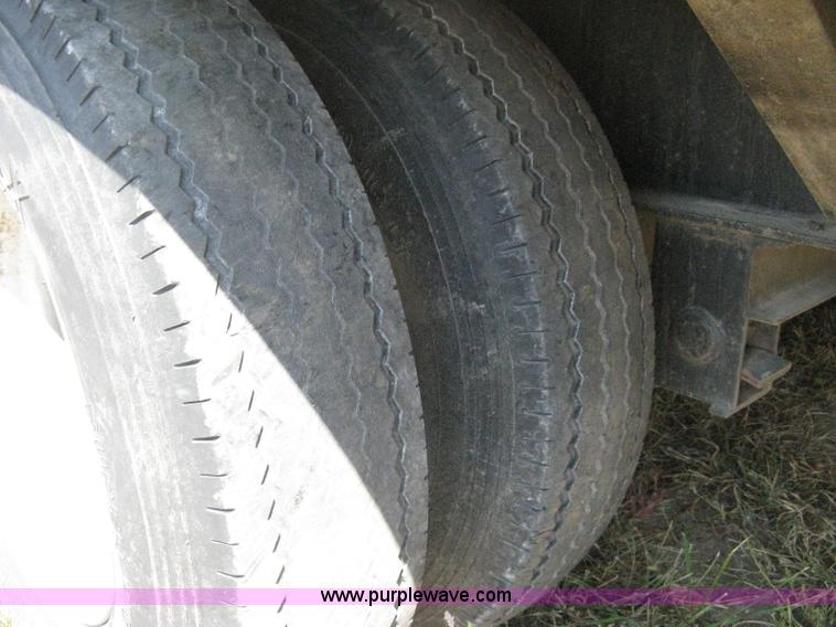 image for item B8061 2001 Legend dual tandem axle gooseneck trailer