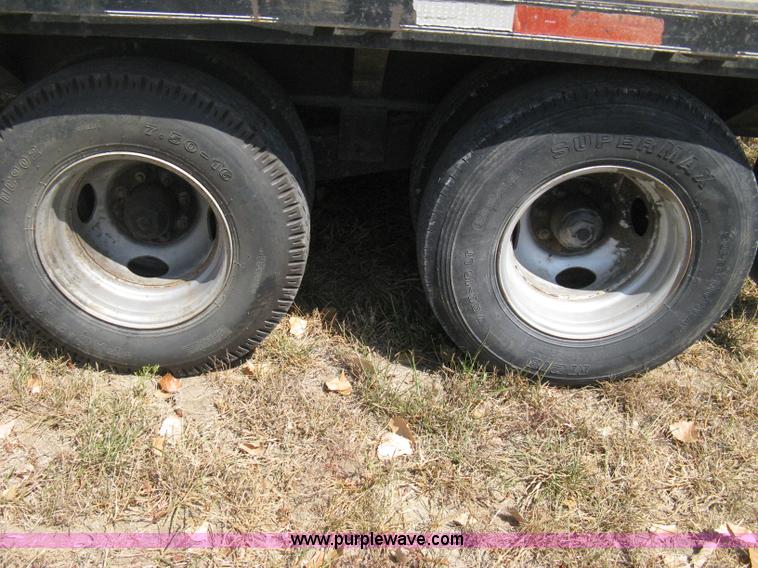 image for item B8061 2001 Legend dual tandem axle gooseneck trailer