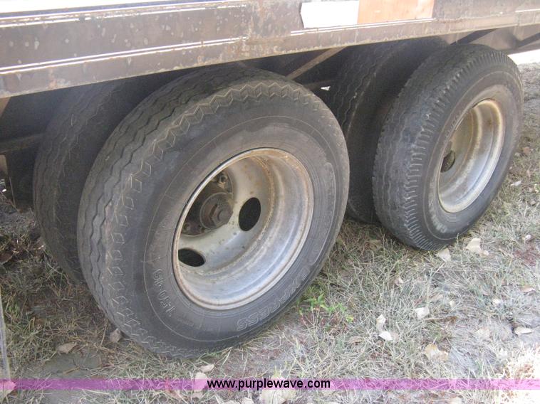 image for item B8061 2001 Legend dual tandem axle gooseneck trailer