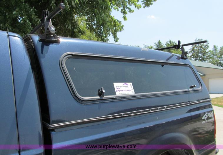 image for item C2431 2001 Ford F250 XLT Super Duty Crew Cab pickup truck