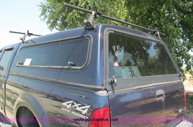 image for item C2431 2001 Ford F250 XLT Super Duty Crew Cab pickup truck