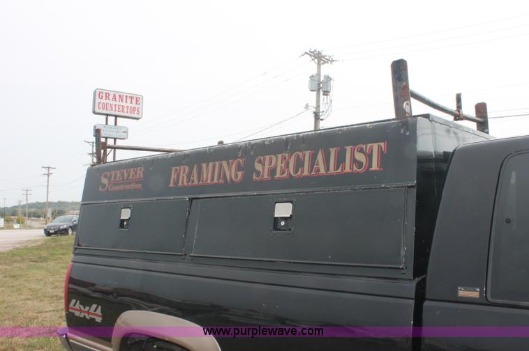 image for item C2781 1996 Chevrolet K2500 extended cab pickup truck