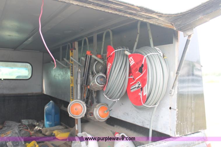 image for item C2781 1996 Chevrolet K2500 extended cab pickup truck