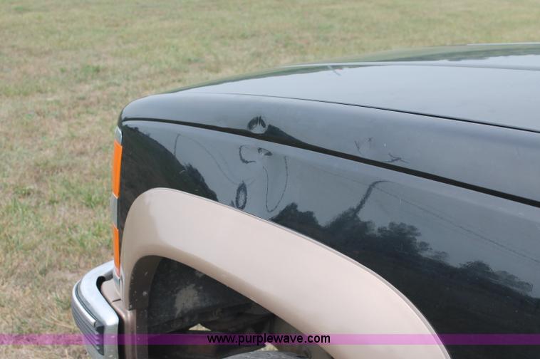 image for item C2781 1996 Chevrolet K2500 extended cab pickup truck